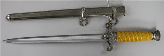 A German Officers Army dagger